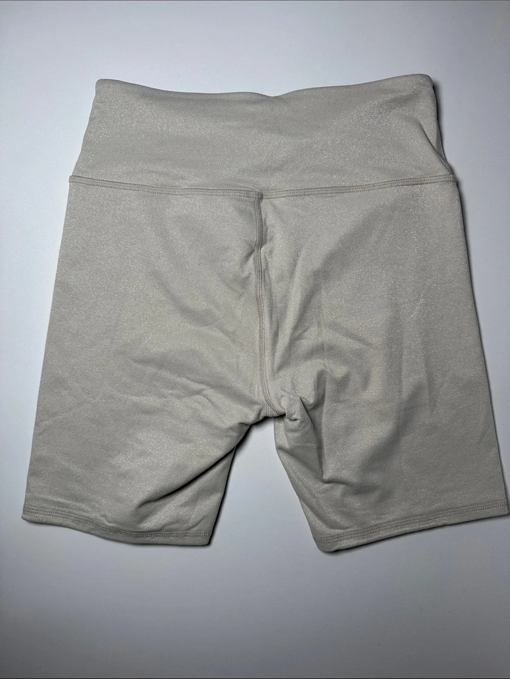 ALO Yoga High-Rise Bike Shorts in Light Taupe